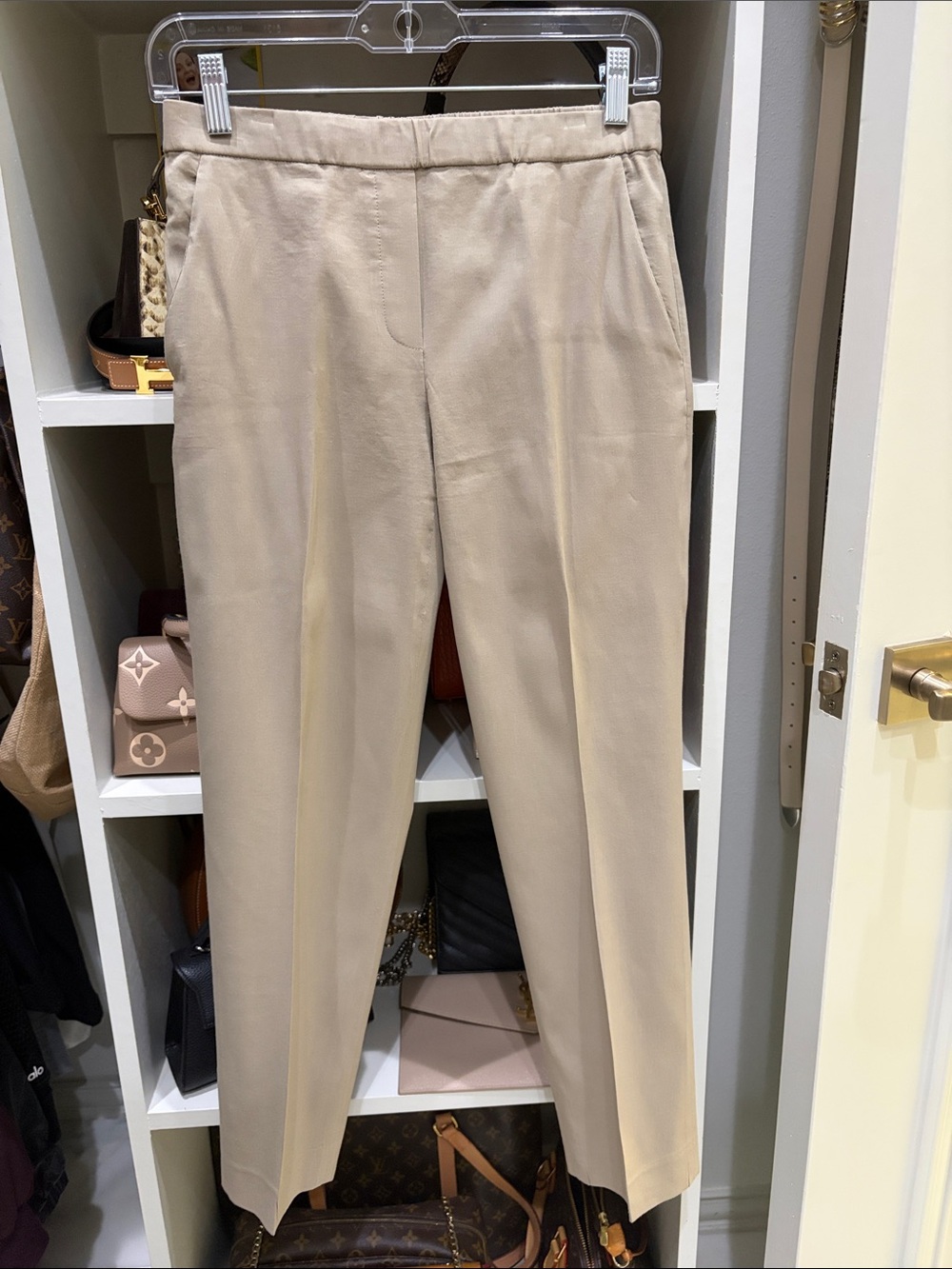 Theory women’s crisp linen straight leg pant. Like new. Size 0. Color Putty.